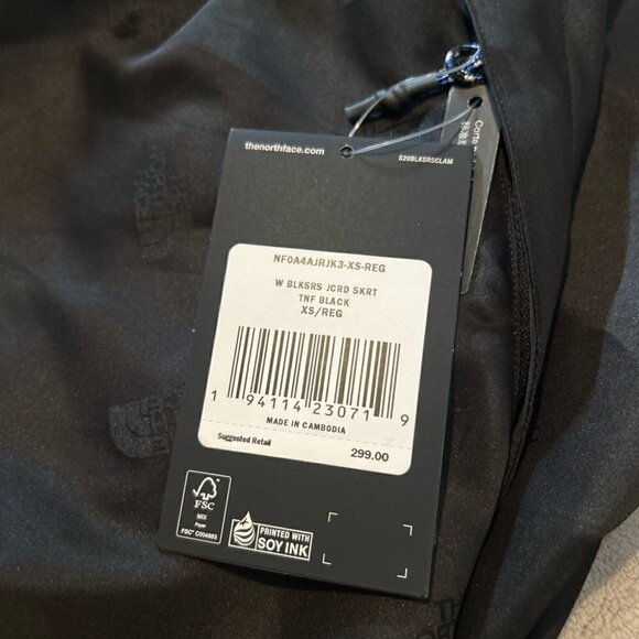 The North Face Nwt Black Series Tnf Logo Jacquard Skirt Sz Xs. - Picture 5 of 8